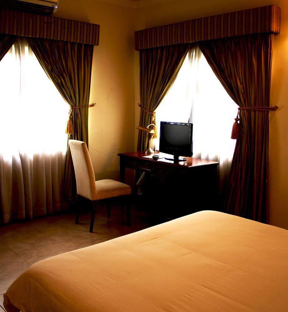 Three Arms Hotel Лагос Экстерьер фото